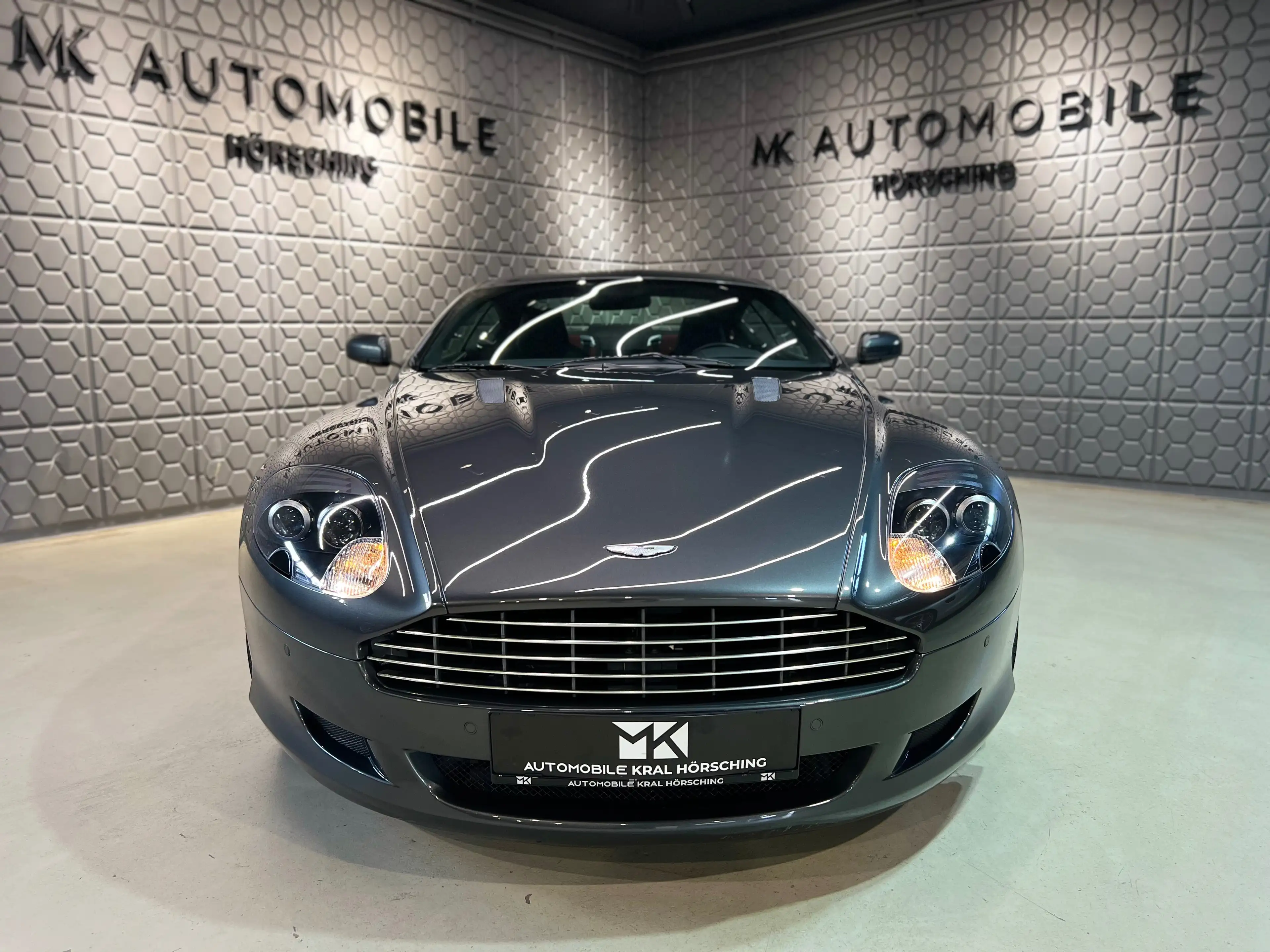 Aston Martin DB9 Touchtronic II*MEMORY*VOLLEDER*MEMORY*SITZHEIZUNG* — photo 4