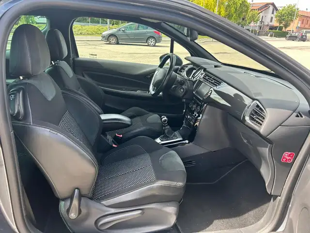 Citroen DS3 view 10