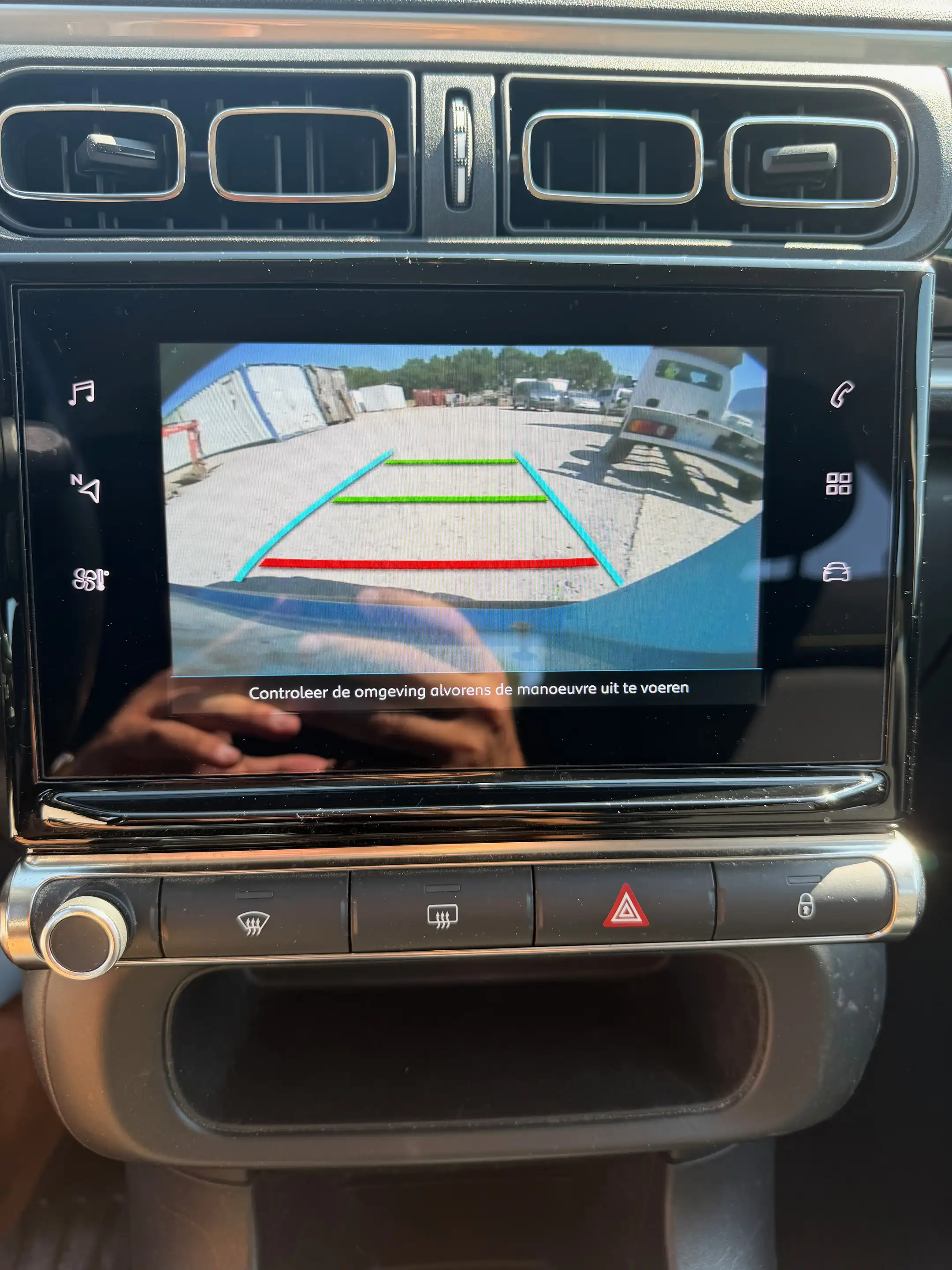 Citroen C3 C3 1.2i PureTech Shine S — photo 12
