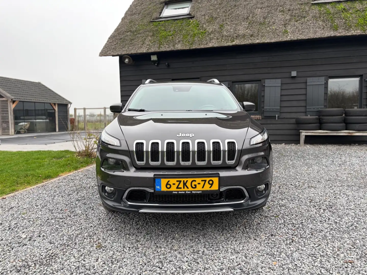 Jeep Cherokee 3.2 V6 Limited AWD Gris - 2