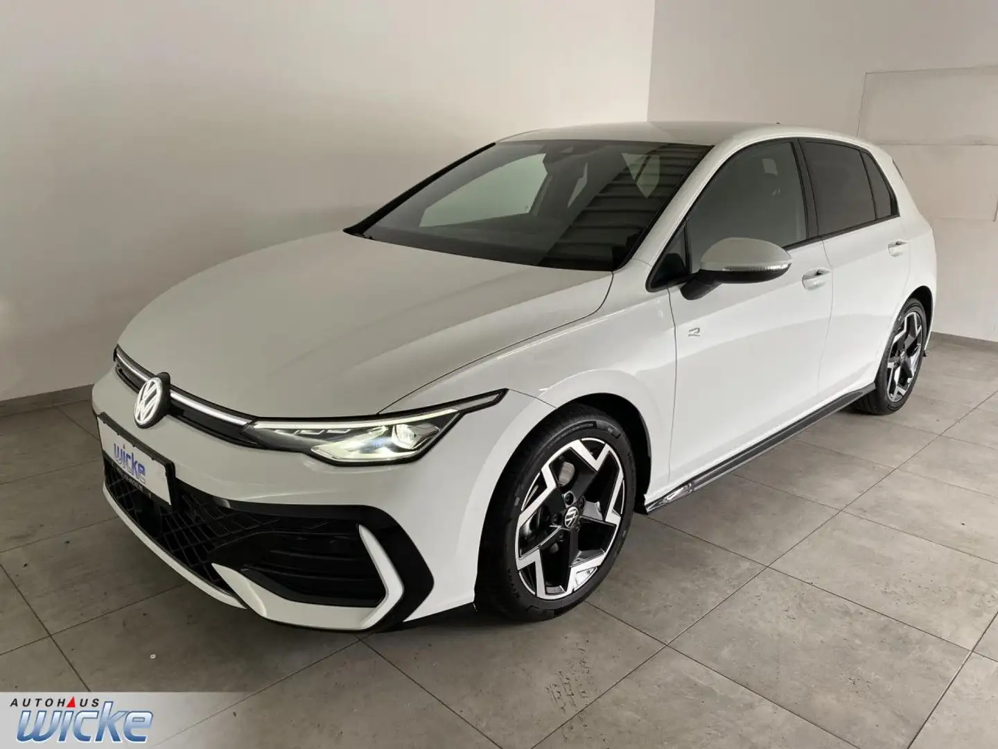 Volkswagen Golf VIII 1.5 eTSI DSG R-Line KLIMA LED LM FELGEN Weiß - 2