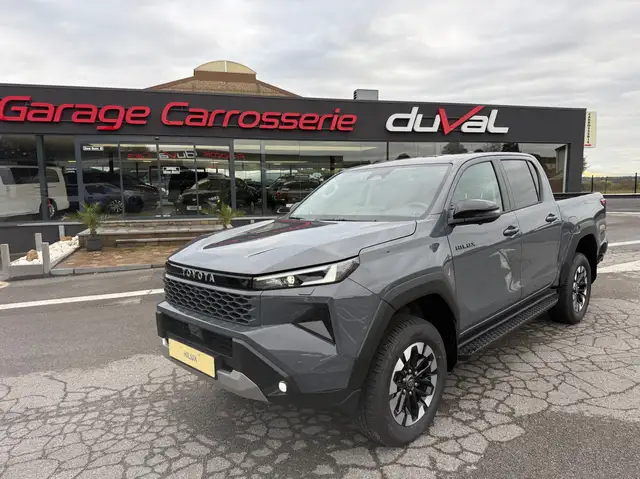 Toyota Hilux **NEW DE STOCK INVINCIBLE**MODELE 2027**GARAGE DUVAL**