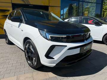 Grandland GSe Plug-in Hybrid4 4X4,18",ACC,Matrix