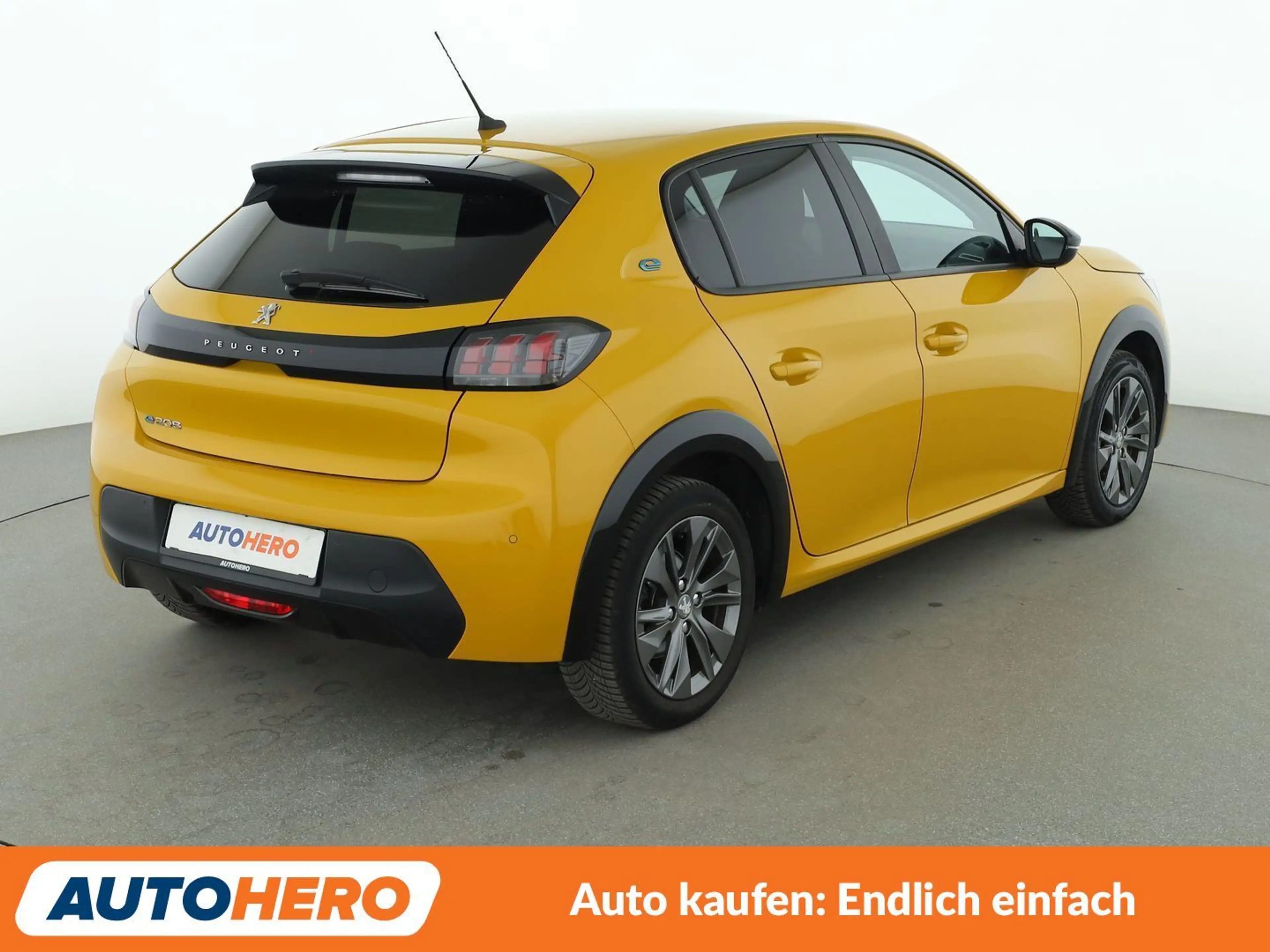 Peugeot e-208 electric drive 100 kW Active Pack Aut.*NAVI* — photo 6