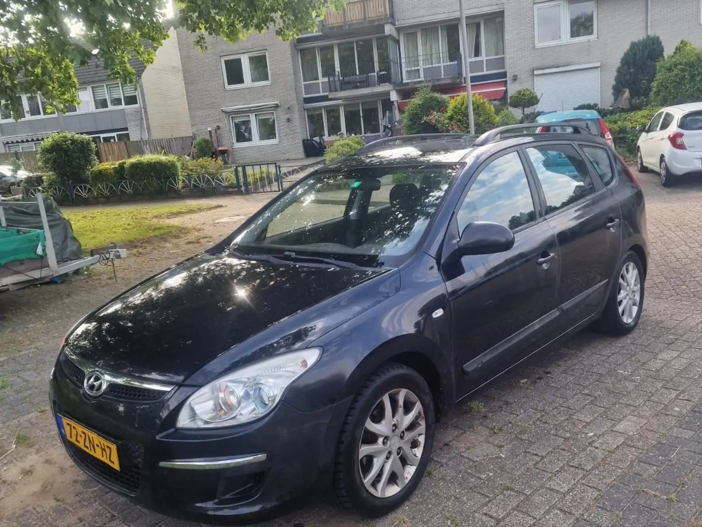 Hyundai i30 2.0i Style Nero - 1