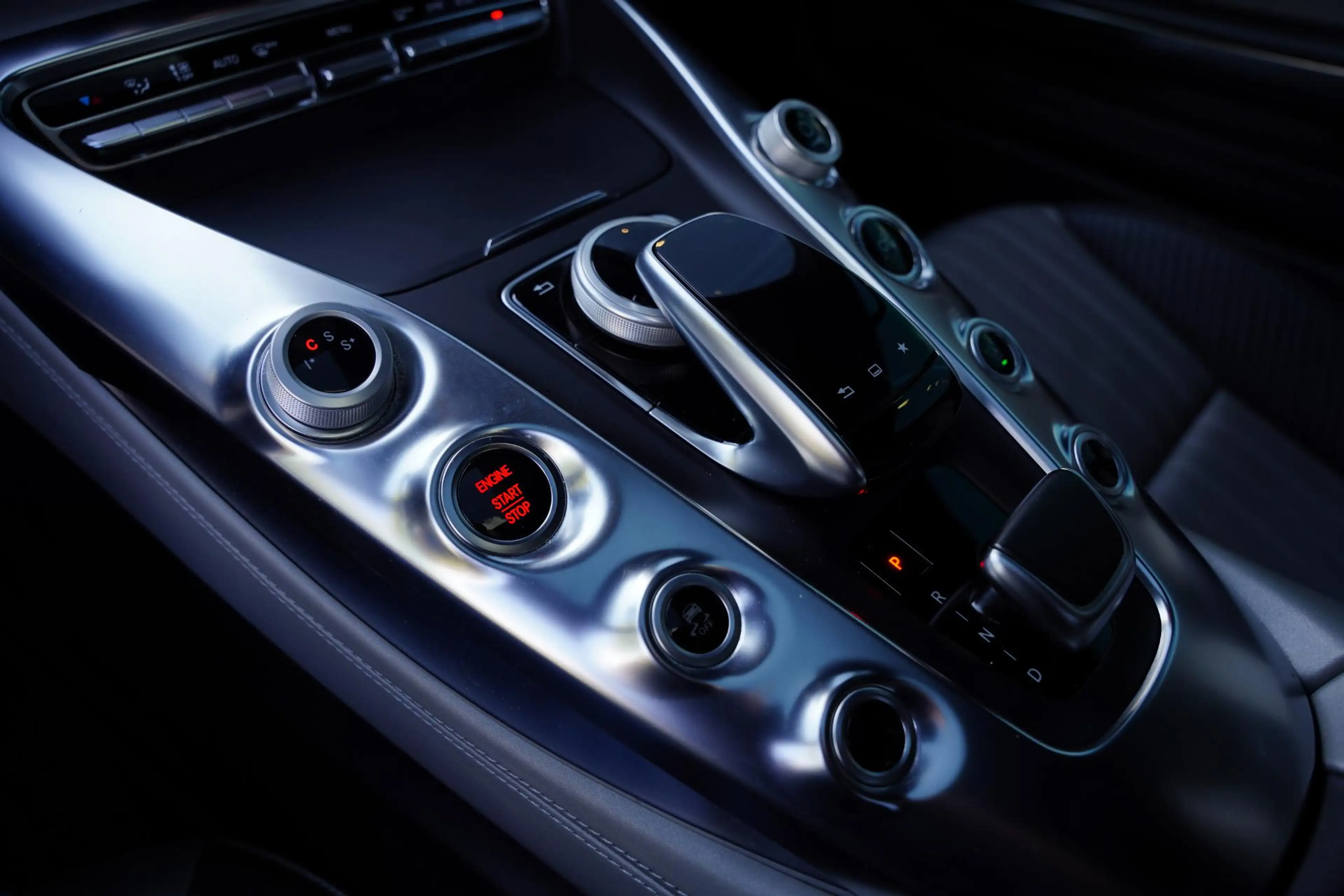 Mercedes-Benz AMG GT 4.0 / Panorama Dak / Keyless — photo 12