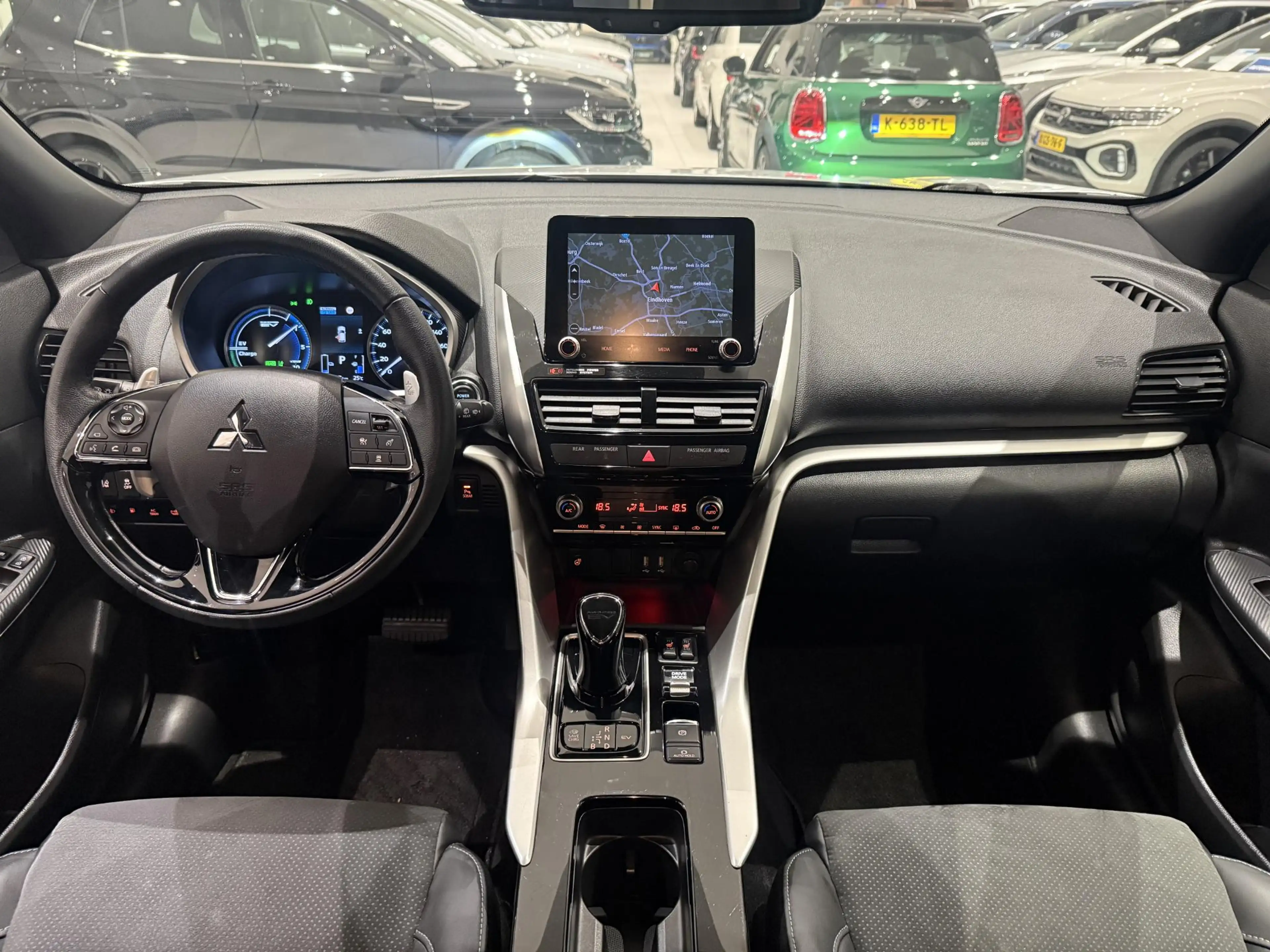 Mitsubishi Eclipse Cross 2.4 PHEV Executive | Trekhaak | Stoelverwarming | — photo 3