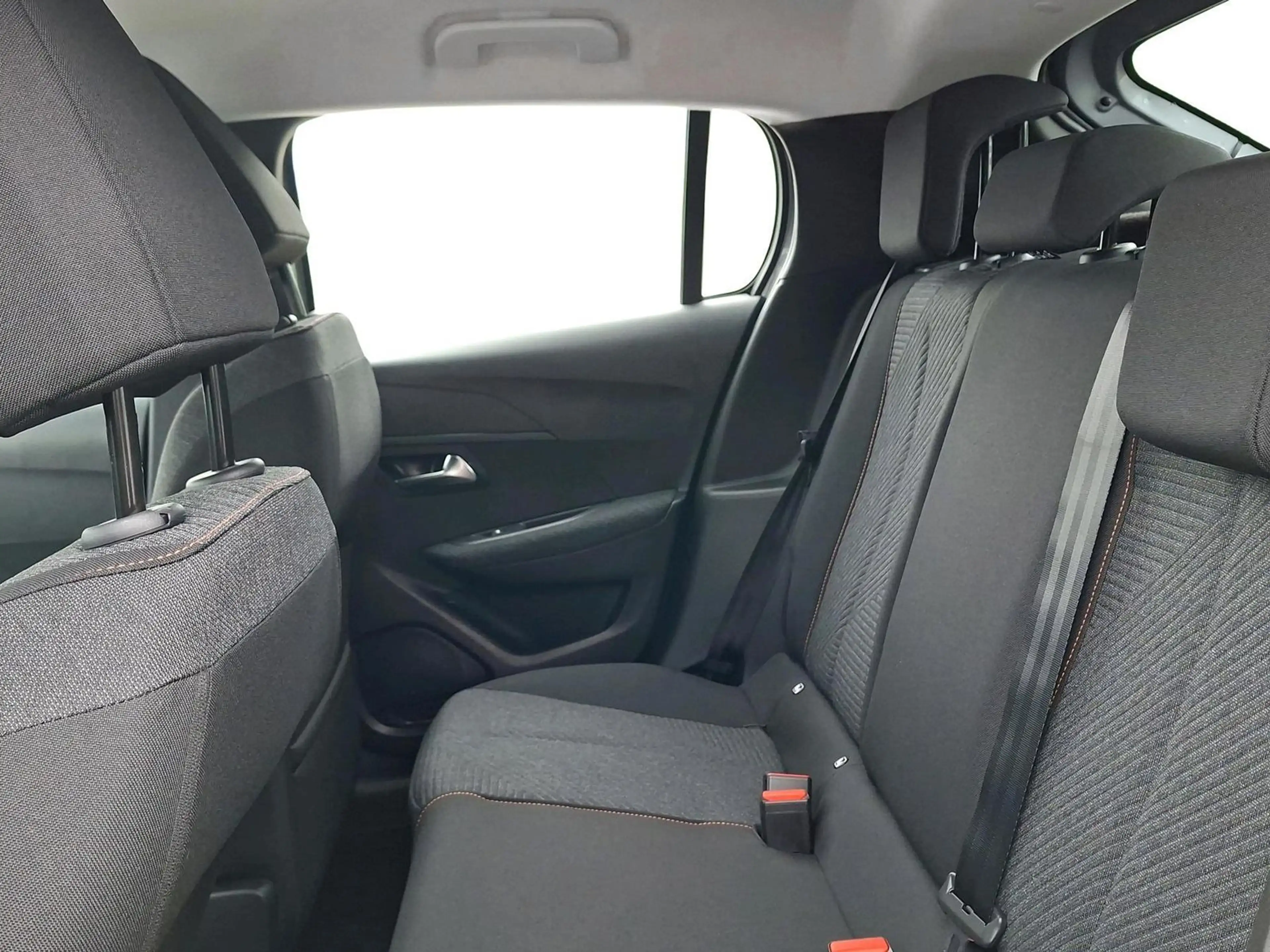 Peugeot 208 Style Turbo 100 — photo 8