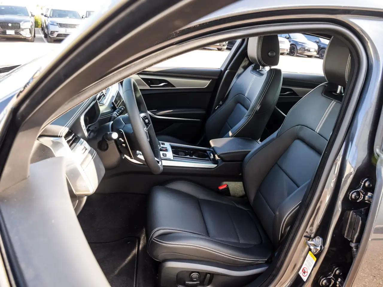 Jaguar XF снимка Jaguar XF