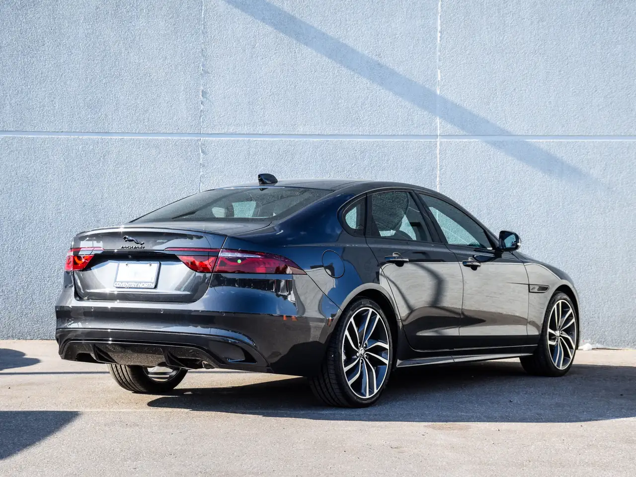 Jaguar XF снимка Jaguar XF