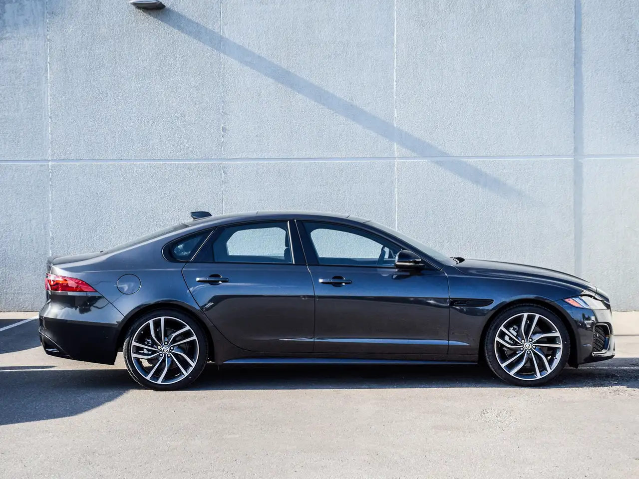 Jaguar XF снимка Jaguar XF