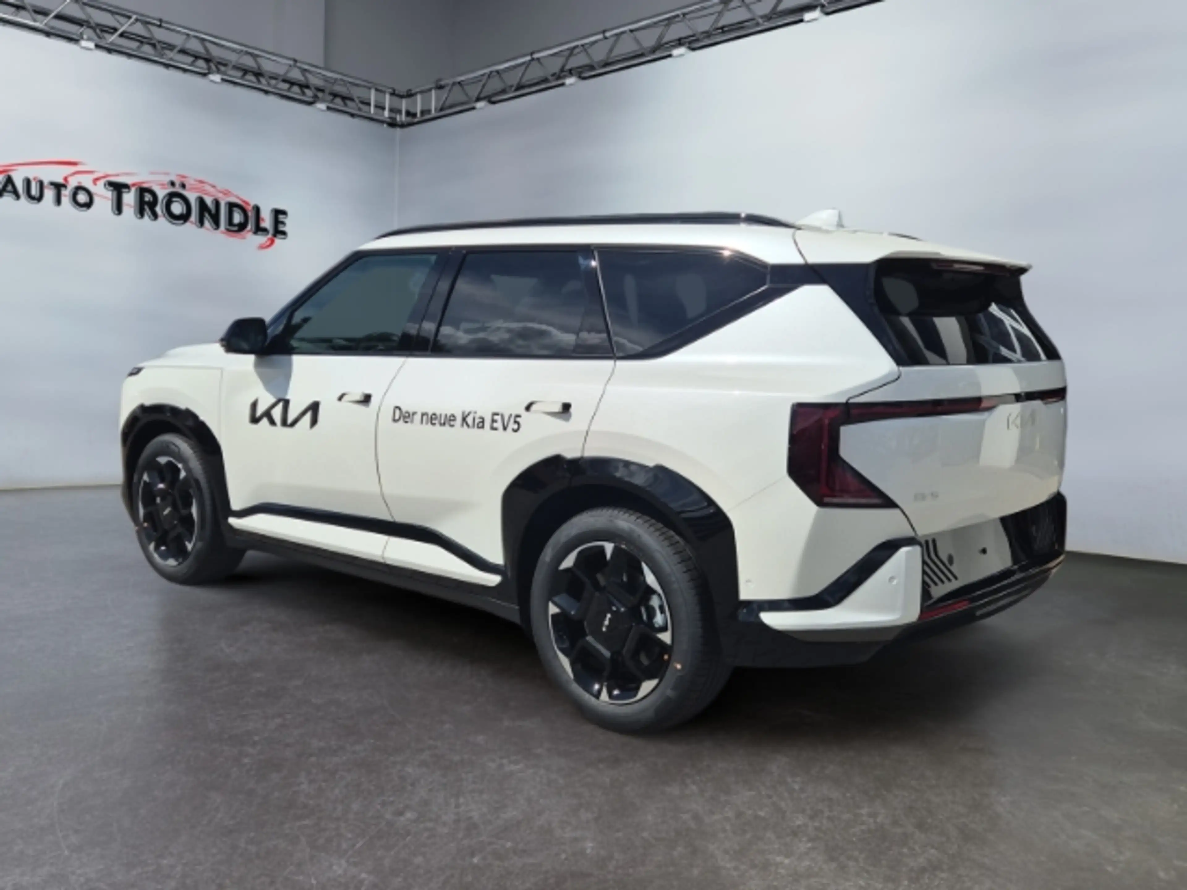 Kia EV5 81.4 AWD GT Line +360 Kamera +HuD +Panorama — photo 6
