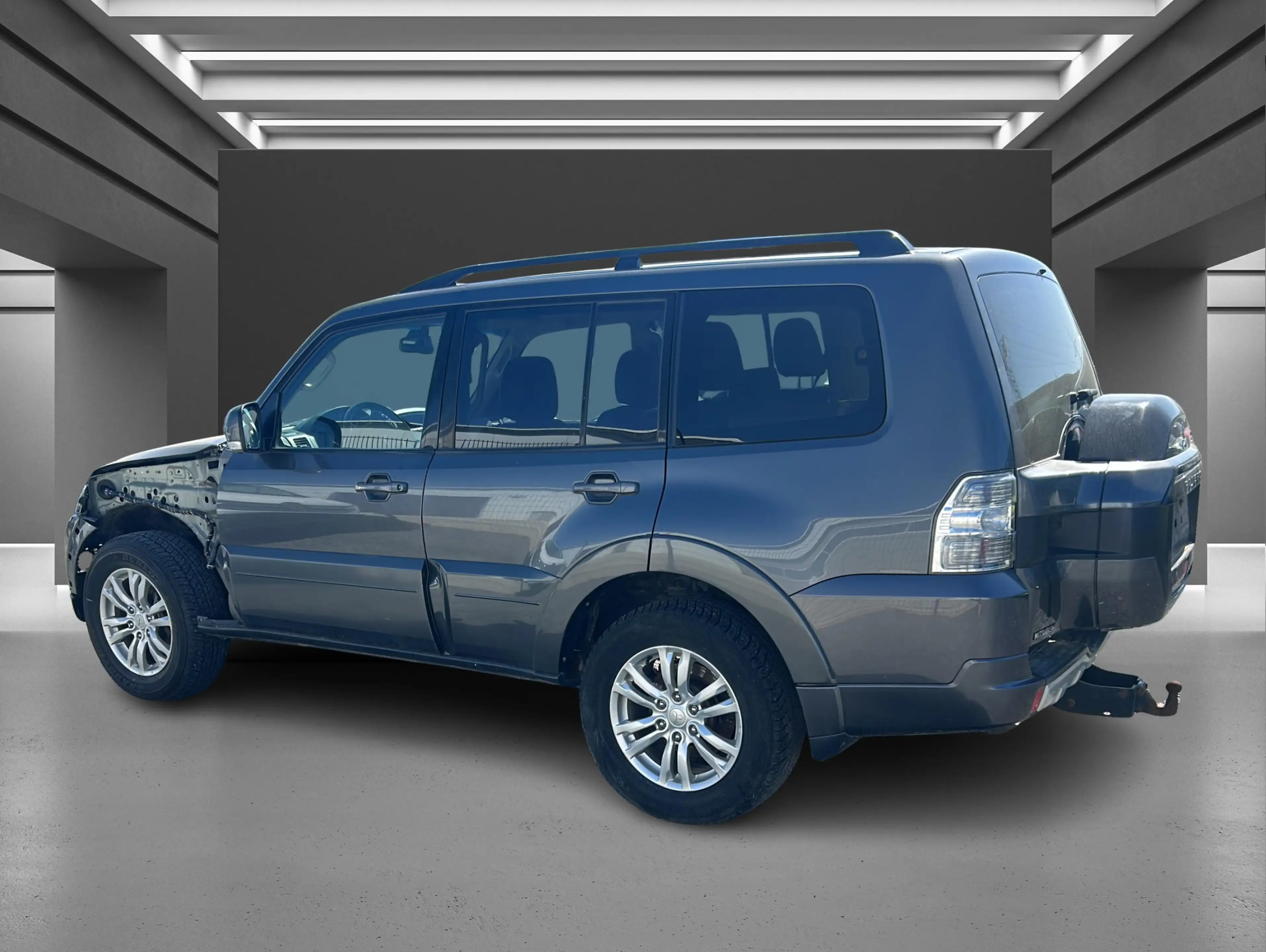 Mitsubishi Pajero 3.2 DI-D Edition 100 (5-trg.)Motorschaden — photo 2