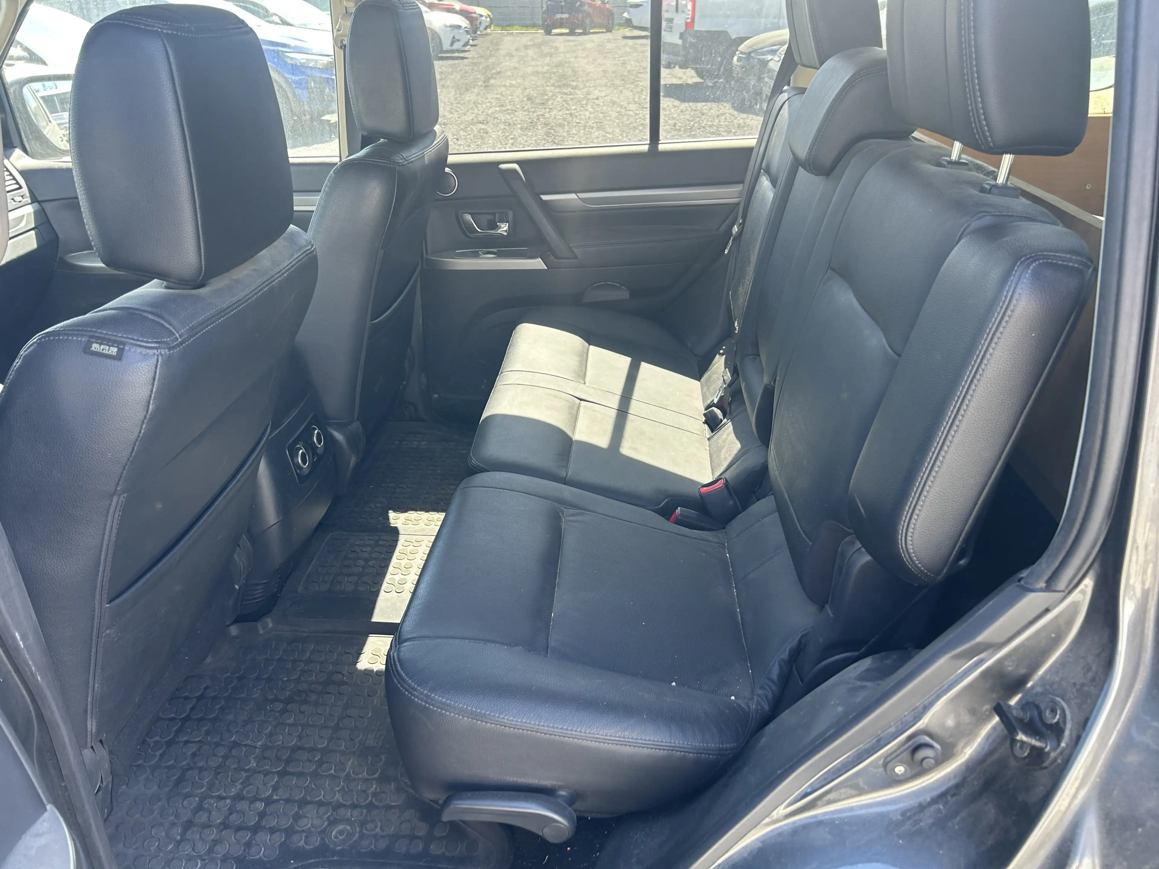 Mitsubishi Pajero 3.2 DI-D Edition 100 (5-trg.)Motorschaden — photo 6