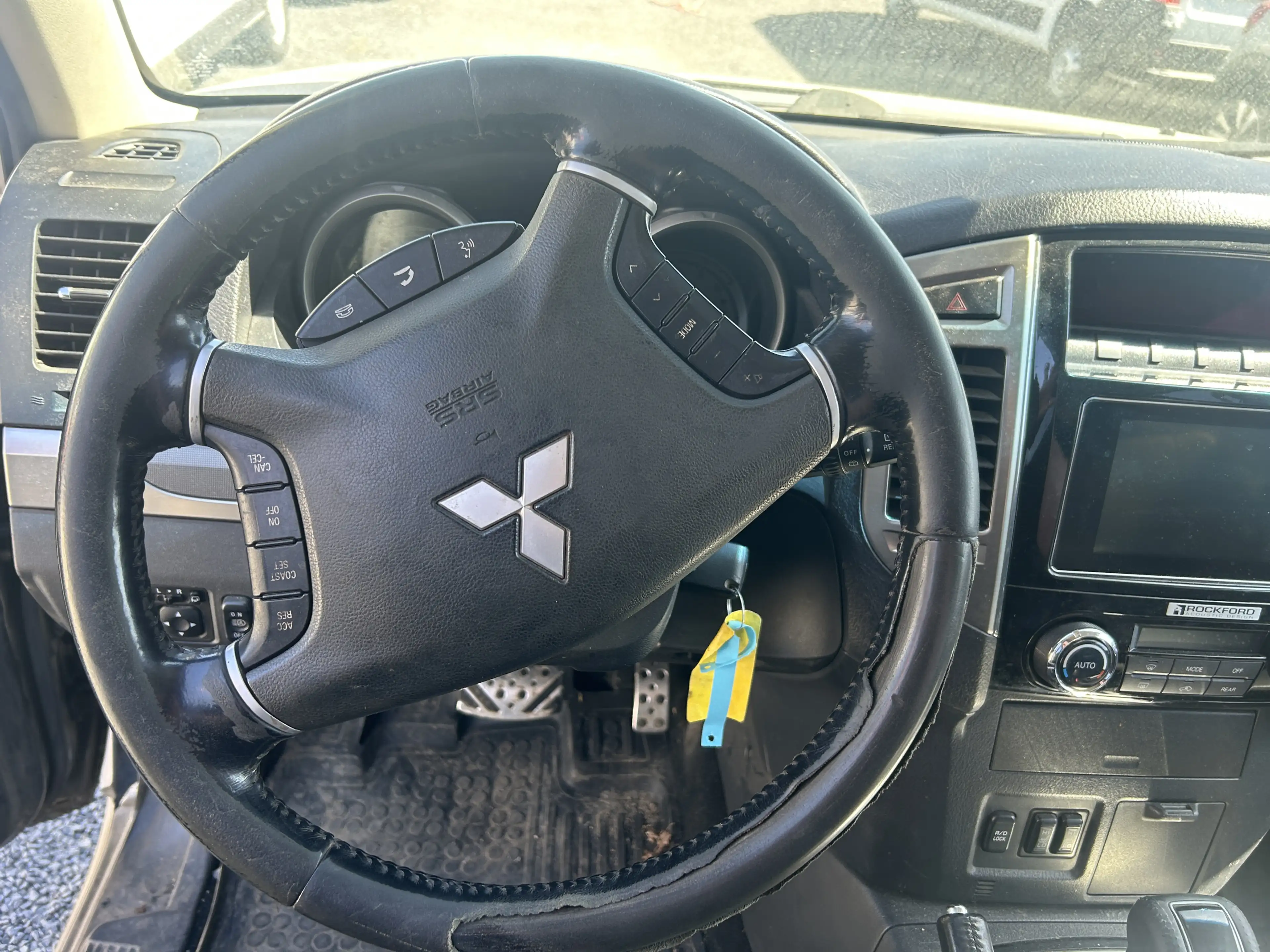 Mitsubishi Pajero 3.2 DI-D Edition 100 (5-trg.)Motorschaden — photo 8