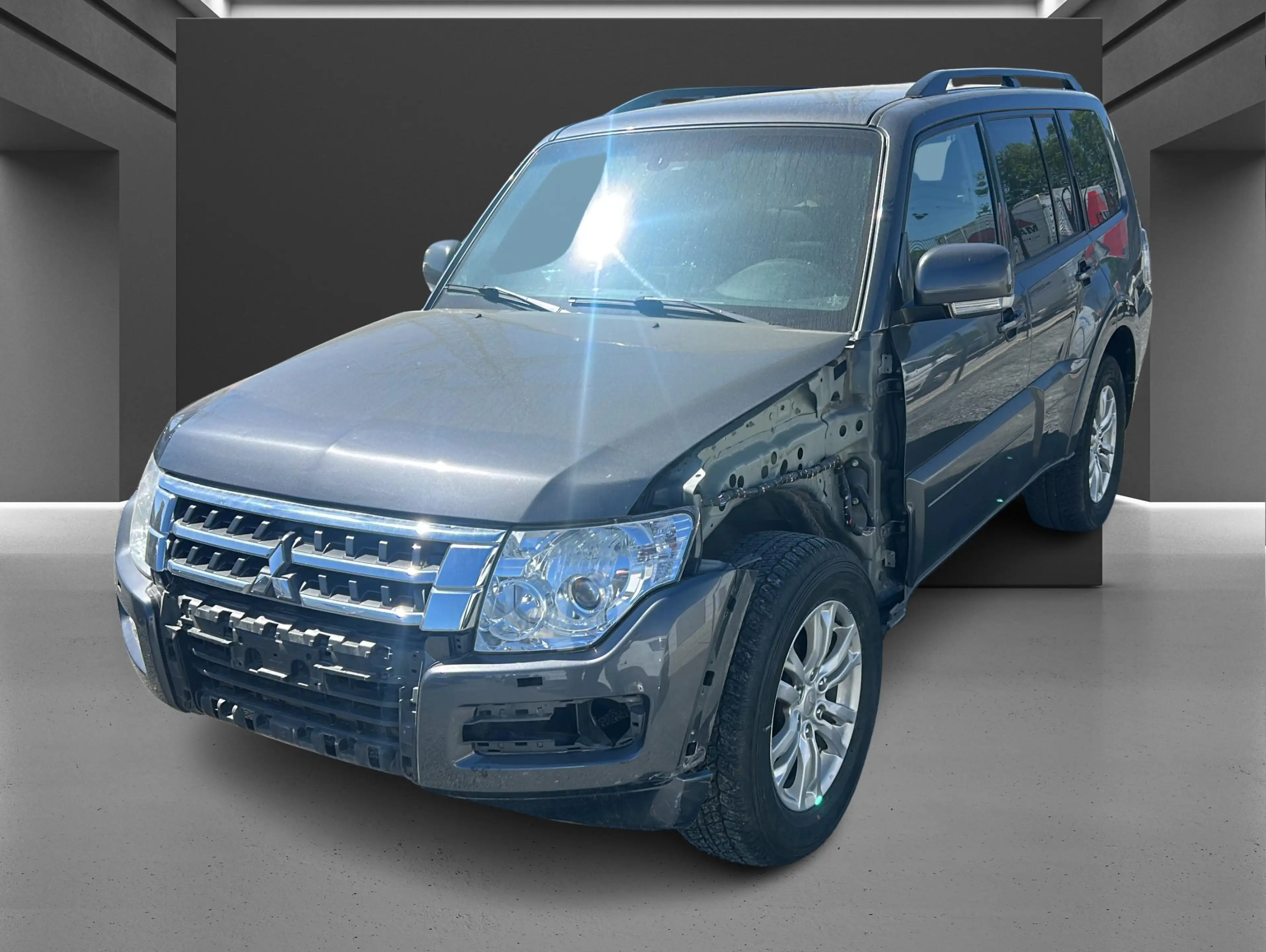 Mitsubishi Pajero 3.2 DI-D Edition 100 (5-trg.)Motorschaden