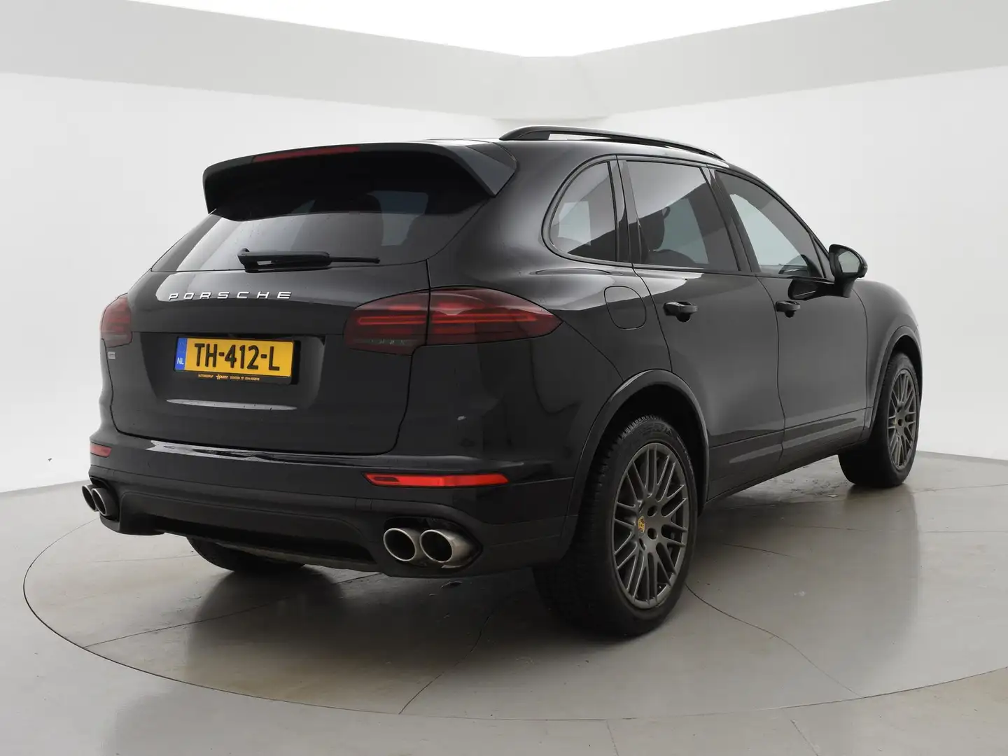 Porsche Cayenne 3.0 S E-HYBRID 416 PK + ADAPTIVE CRUISE | PANORAMA Zwart - 2