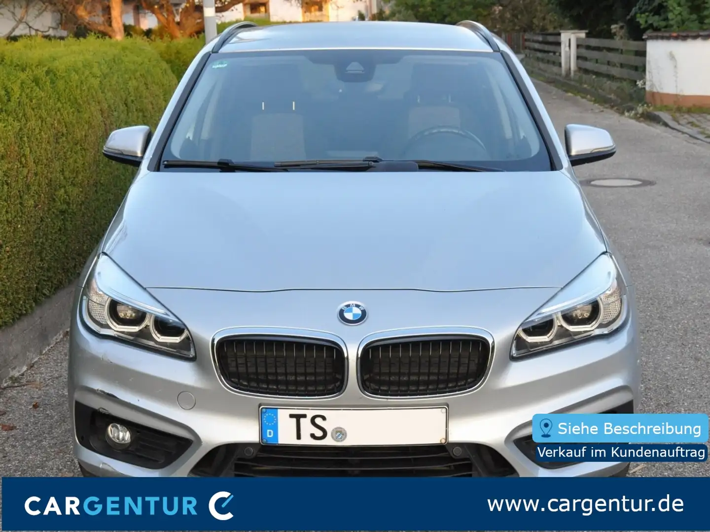 BMW 220 d Active Tourer AHK LED Navi AUT Klima PDC Argent - 1