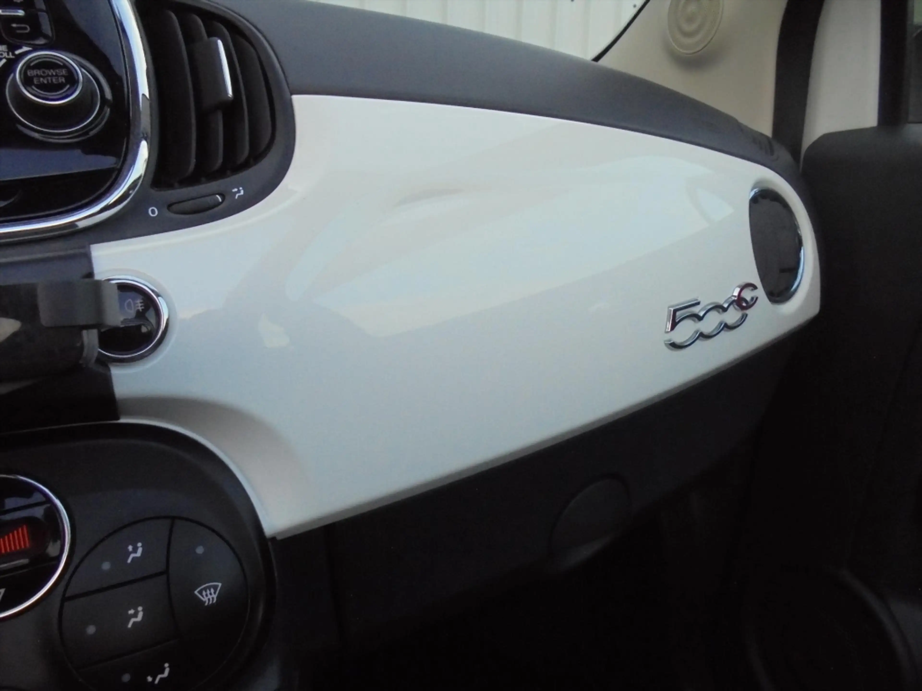 Fiat 500C 0.9 80pk Turbo Twinair — photo 33