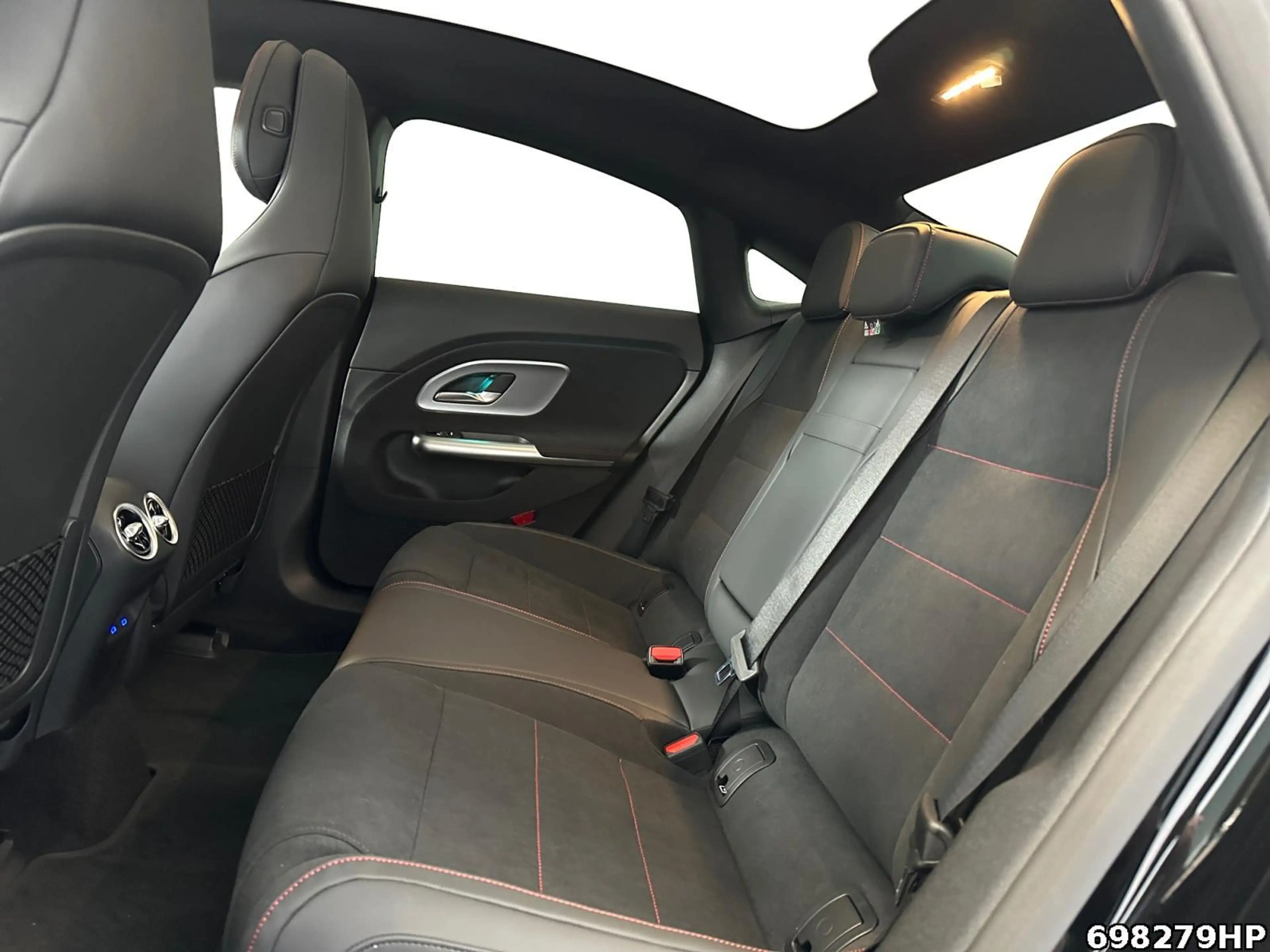Mercedes-Benz CLA 250 +AMG+AHK+MEMORY+MULTIBEAM+360°KAMA+ — photo 12