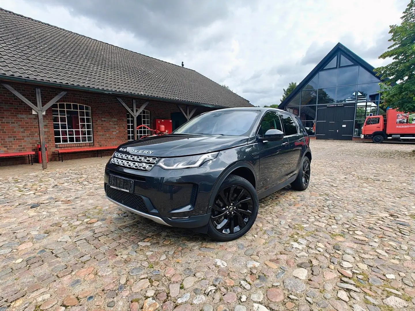 Land Rover Discovery Sport 2,0 Automatik SE AWD / Panorama Grijs - 1
