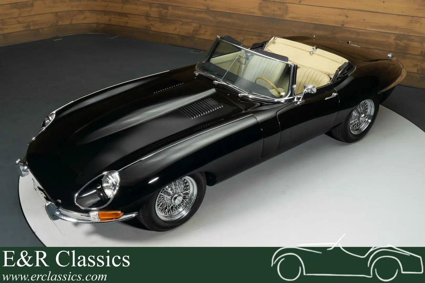 Jaguar E-Type Series 1.5 Cabriolet | 1967 Zwart - 1
