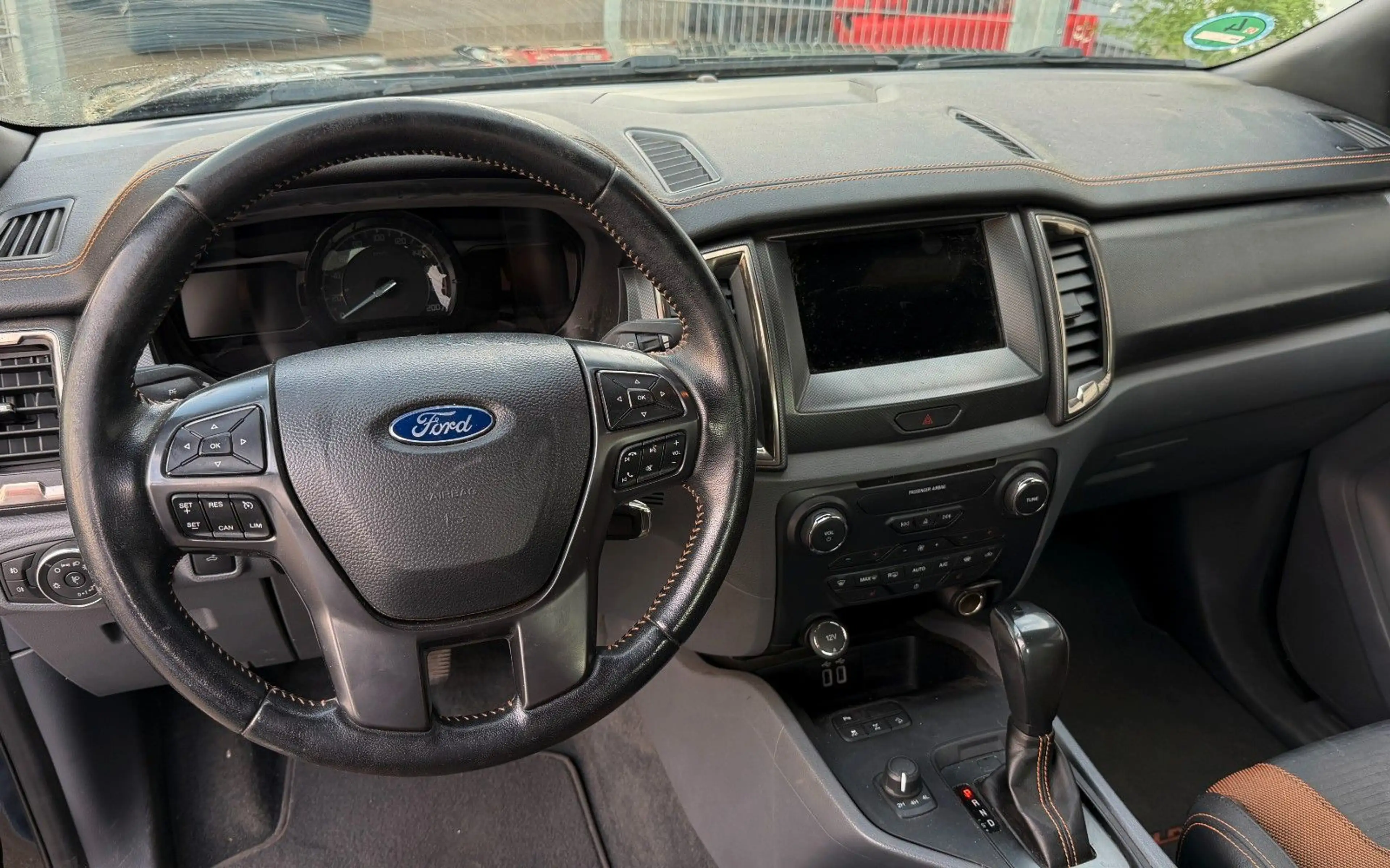 Ford Ranger Wildtrak Extrakabine 4x4 — photo 7