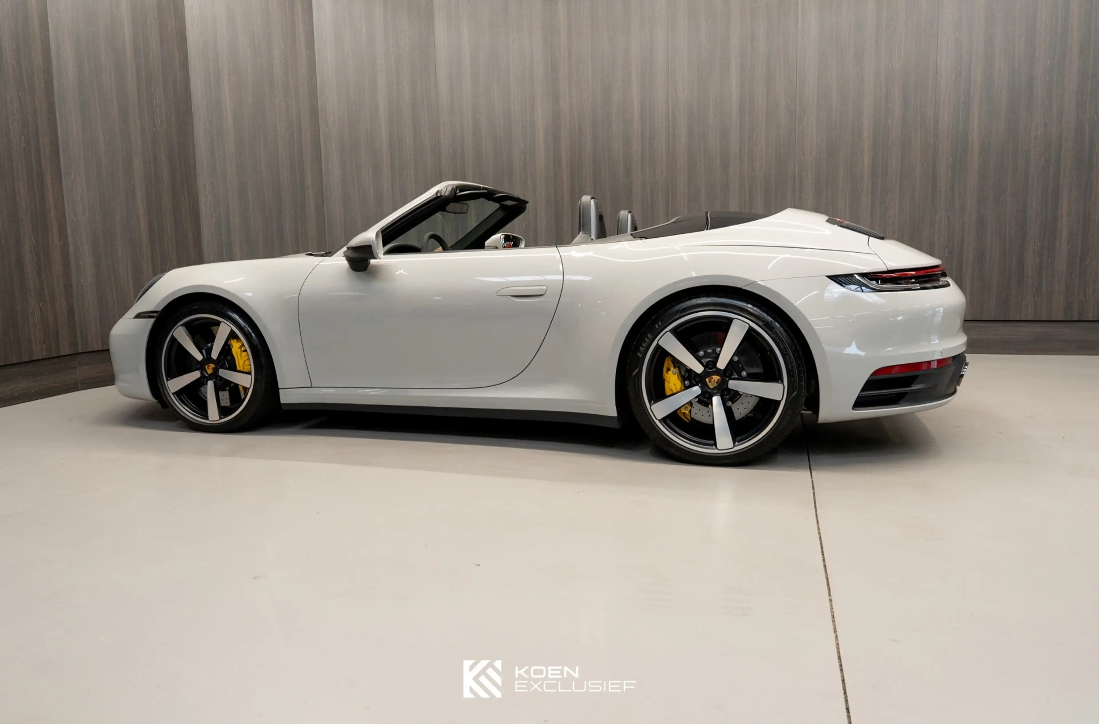 Porsche 992 Cabrio 992 3.0 Carrera 4 S Km-stand 25999 — photo 8