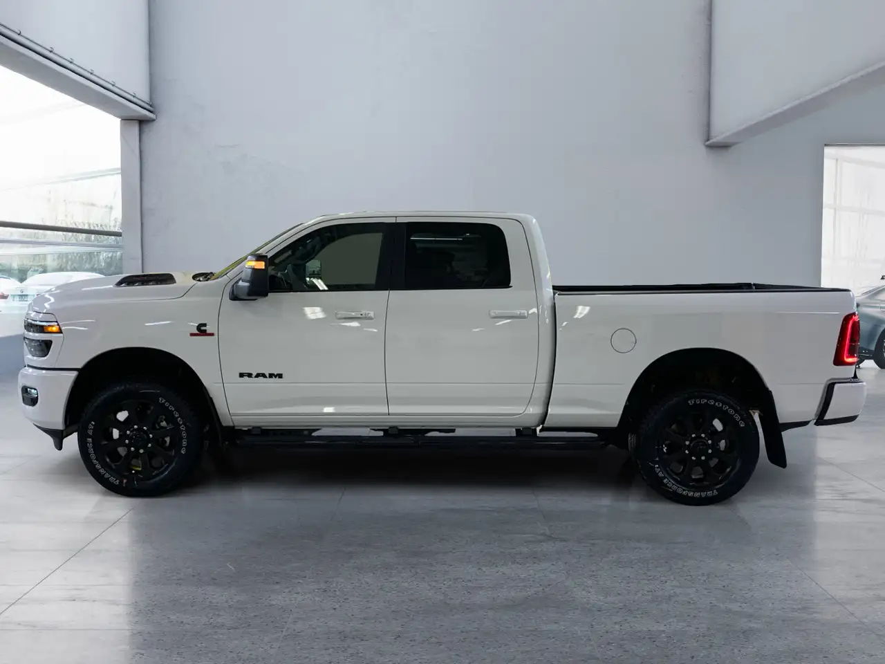 RAM 3500 снимка RAM 3500