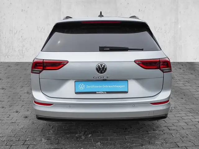 Volkswagen Golf view 5