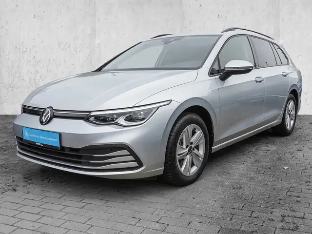Volkswagen Golf view 2