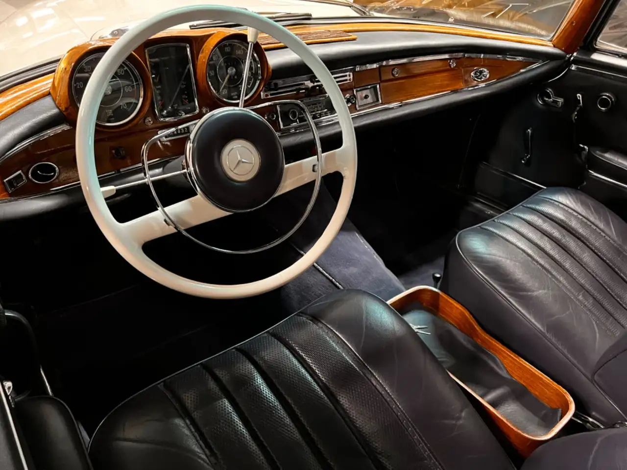 Mercedes-Benz 220 SEb Werkscabrio, Automatik, foto 6