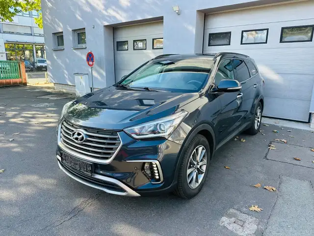 Hyundai Grand Santa Fe blue Style 4WD