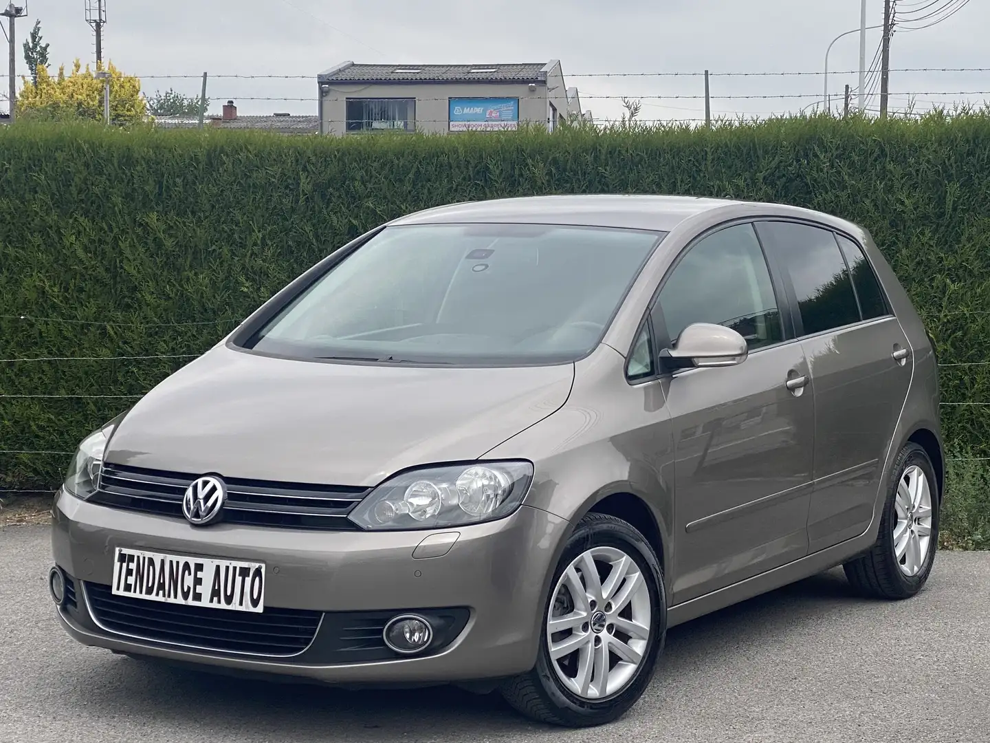 Volkswagen Golf Plus 1.6 TDi Highline DSG Marrón - 1