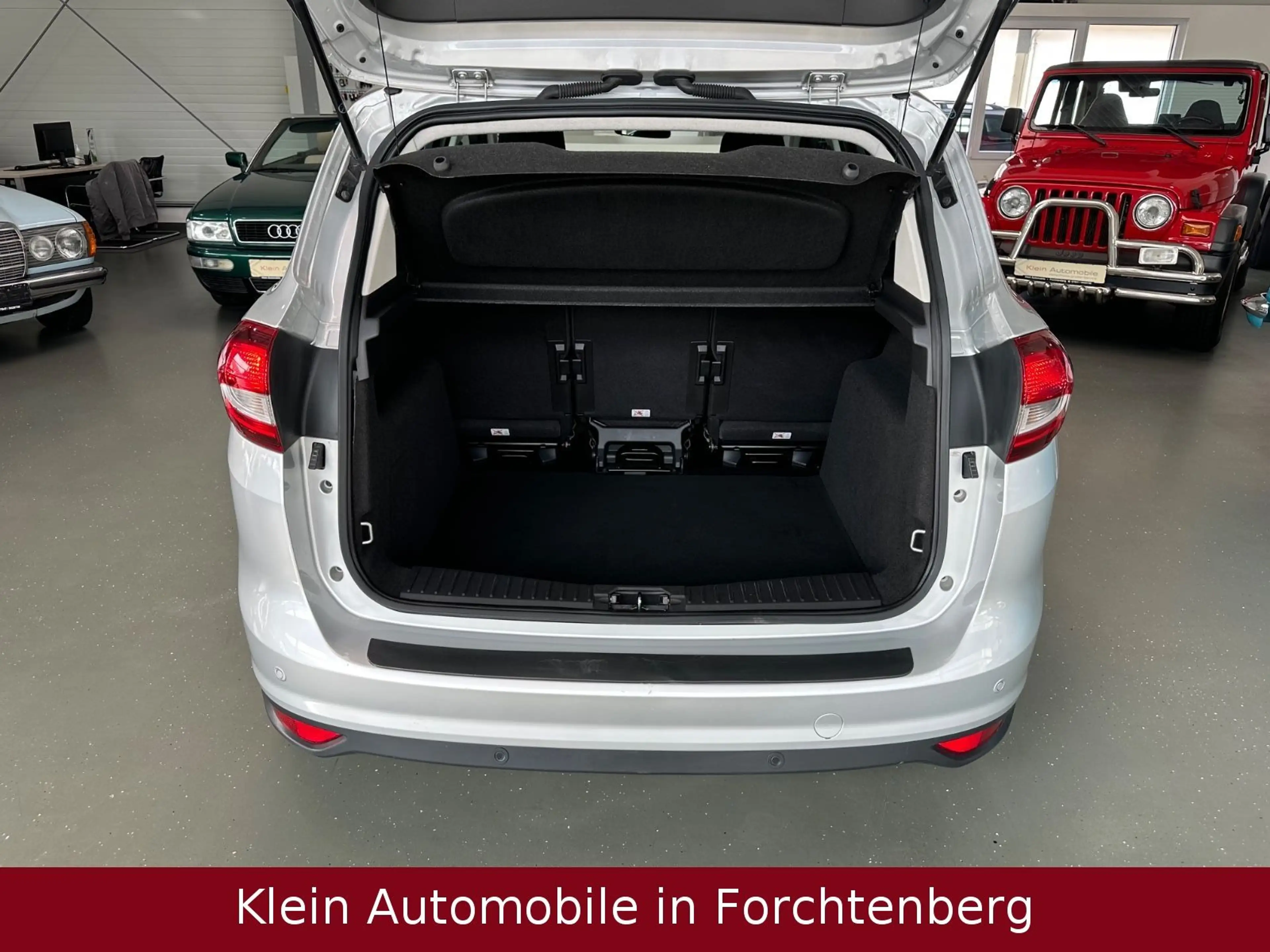 Ford C-Max C-MAX Business Edition Aut. Navi SHZ PDC Temp LM — photo 13