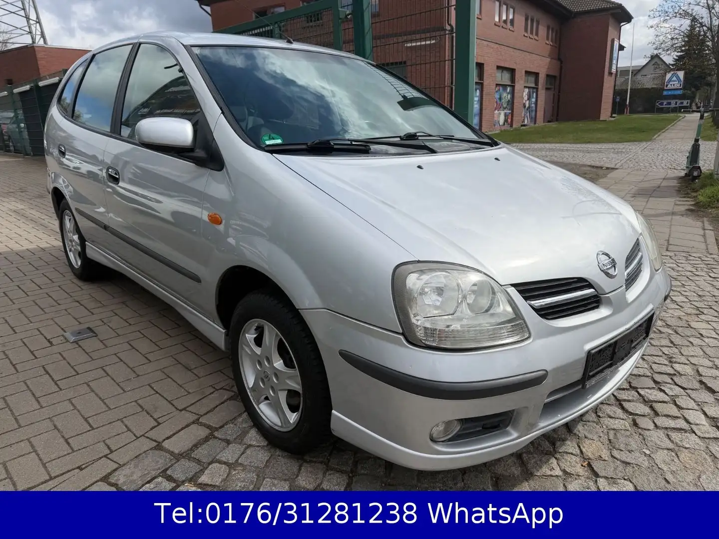 Nissan Almera Tino Acenta plus !! 67TKM !! Klima !! Silber - 2