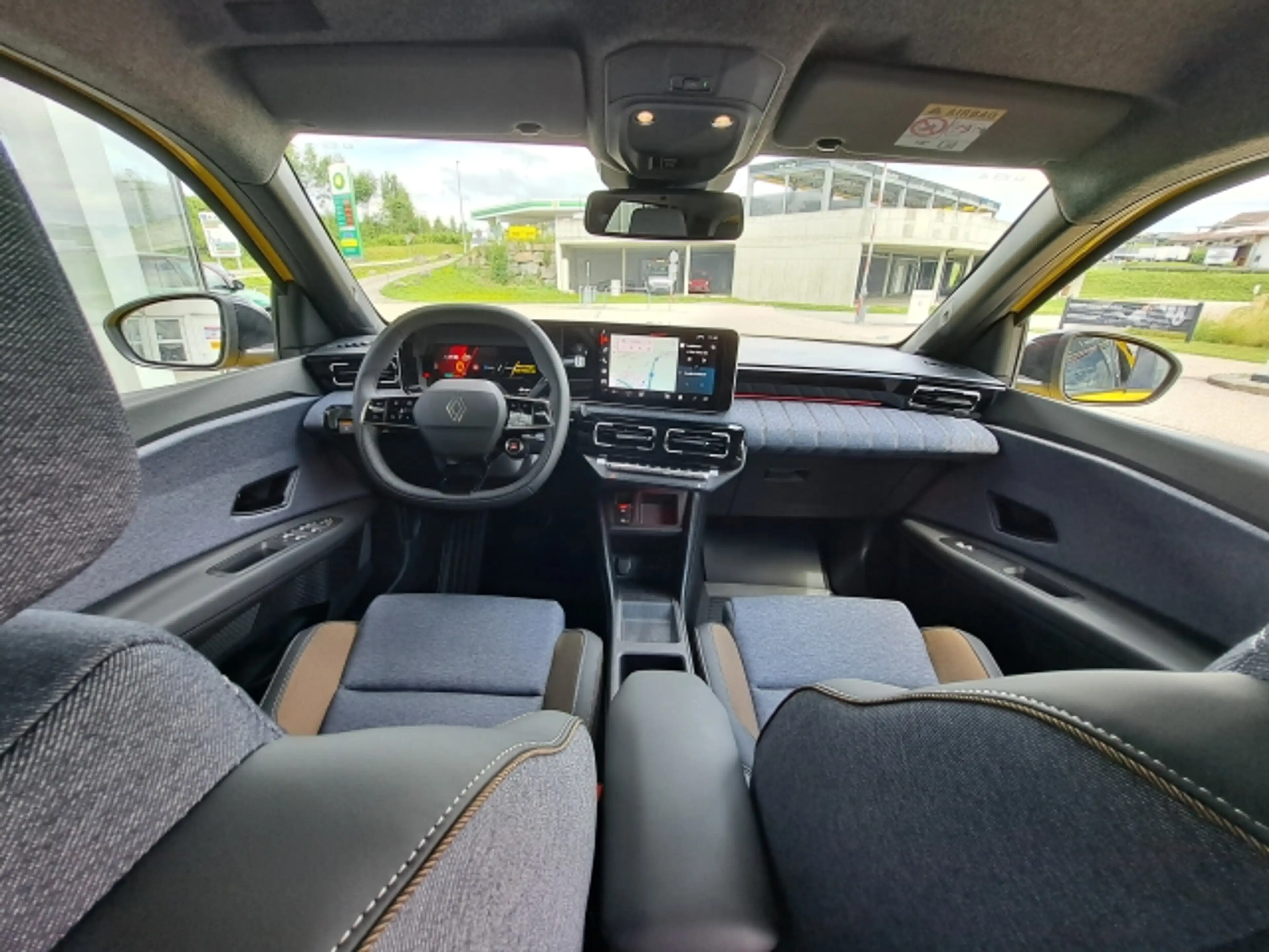 Renault R 5 Techno E-Tech 150 PS 52kWh Comfort Range — photo 11