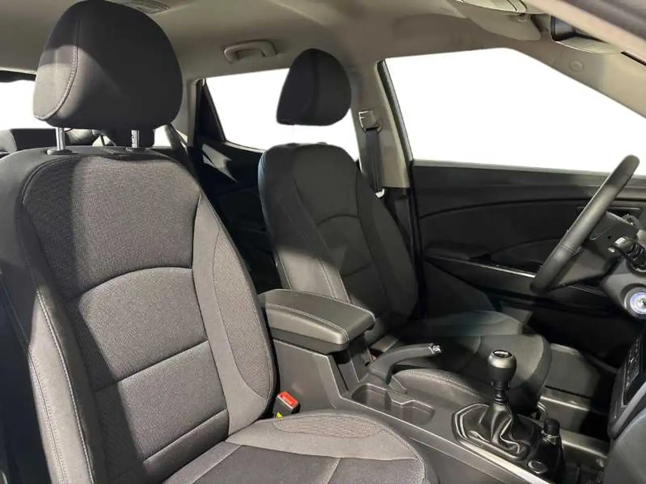 KGM Tivoli Must - 1.5 Turbo GDI 135 CV 2wd MT GPL 16