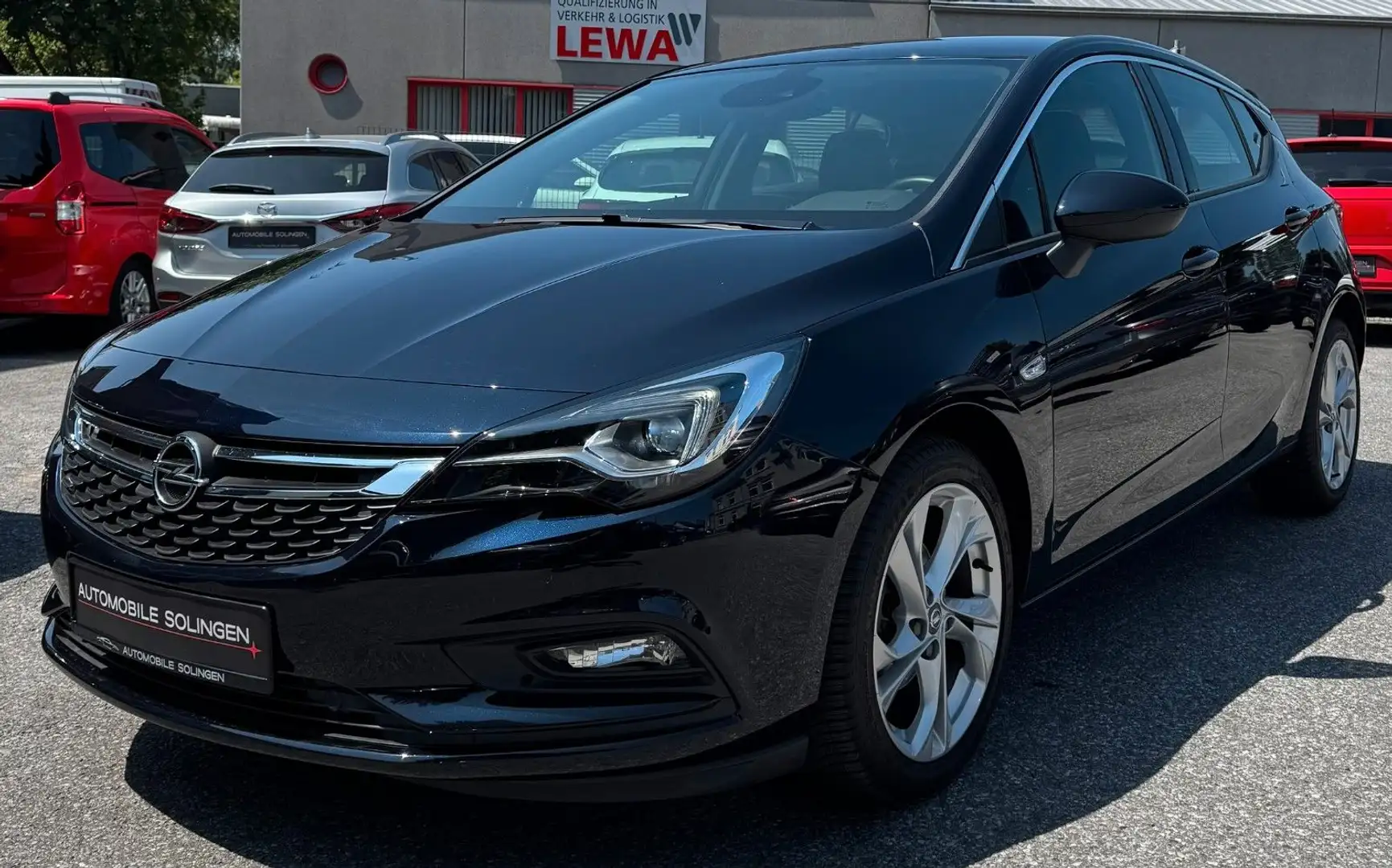 Opel Astra K Innovation AHK+LED+NAV+SHZ+LHZ+RFK+PDC+ Blau - 1