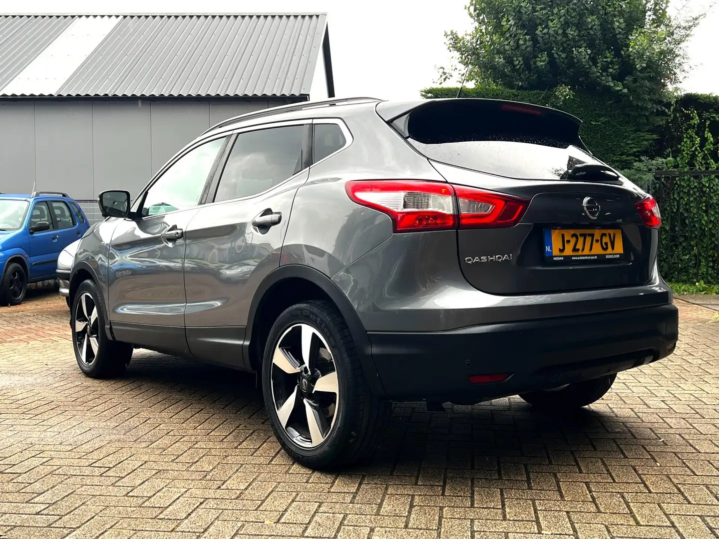 Nissan Qashqai 1.2 Tekna 3d cam_Navi_Pano_lane assist_Nette auto Grau - 2