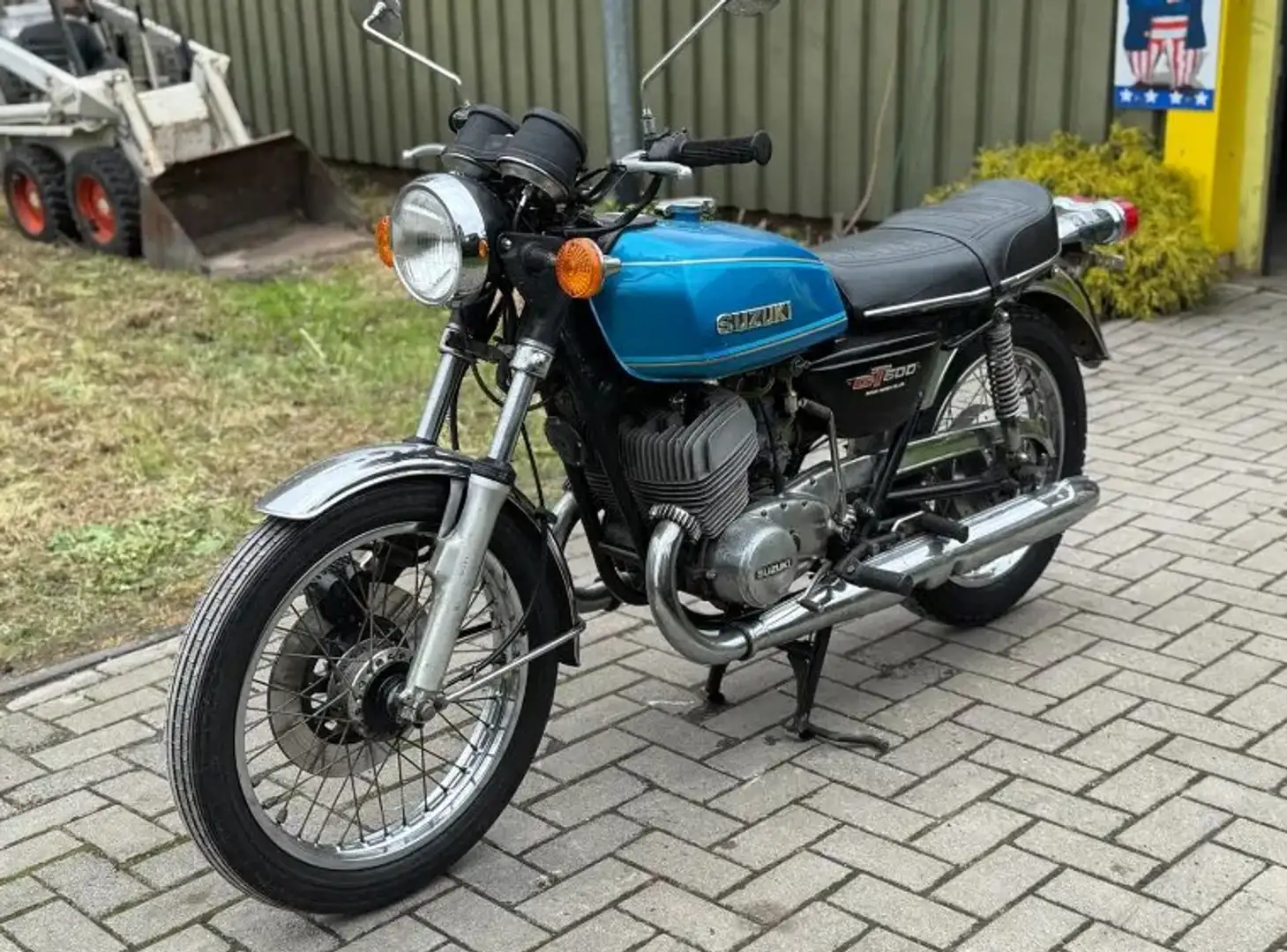 Suzuki GT 500 Blau - 1