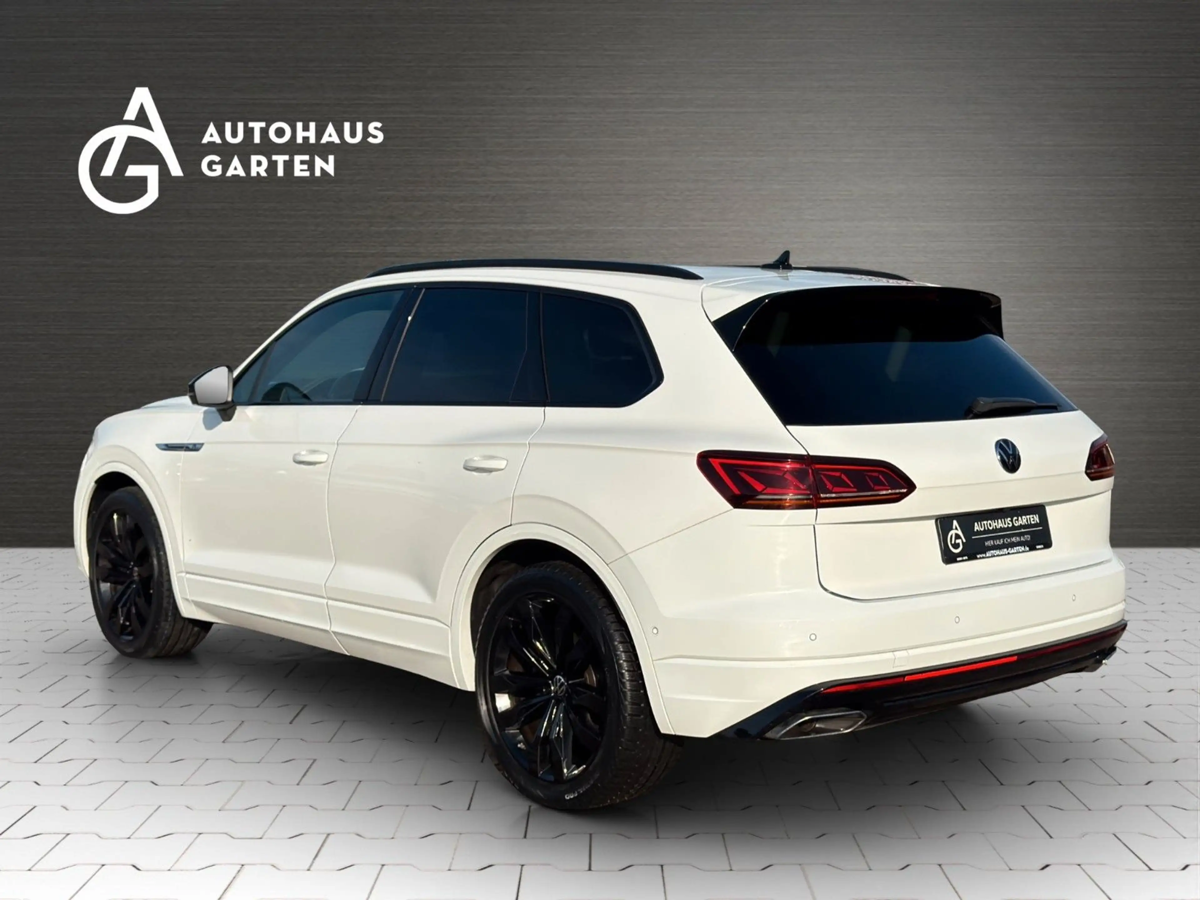 Volkswagen Touareg 3.0 TDI R-Line 4M LED Leder Kamera Luft. — photo 5
