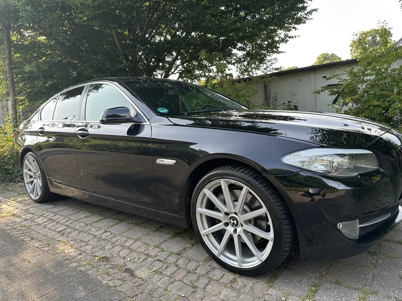 BMW 525