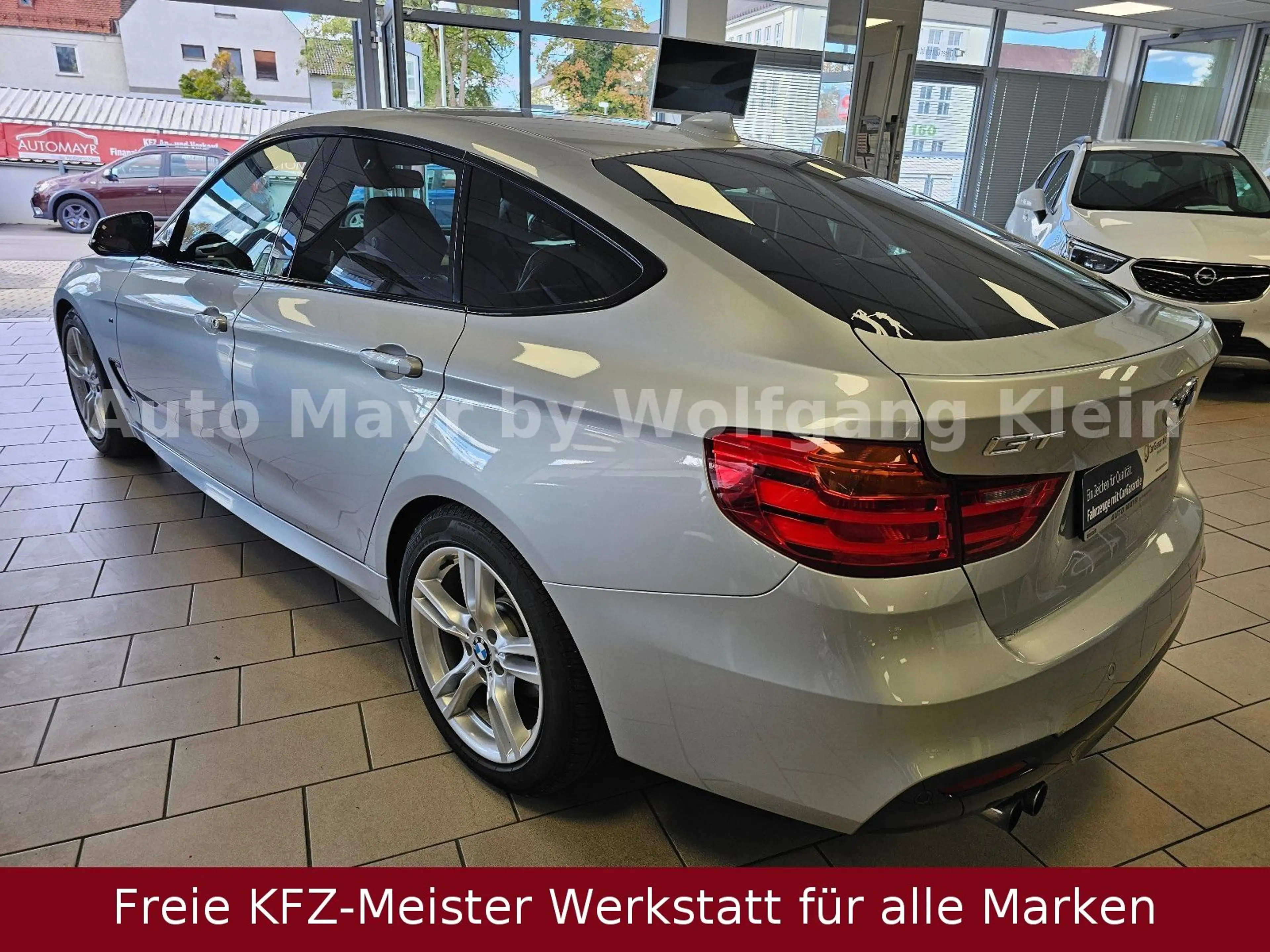 BMW 328 i Gran Turismo M-Sport Navi Leder 1.Hand — photo 10