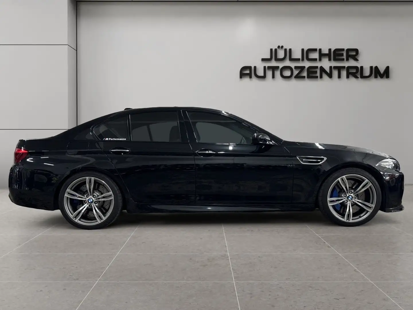 BMW M5 LCI Faceliftmodell, Orig. 33.000 KM, Scheckh. Schwarz - 2