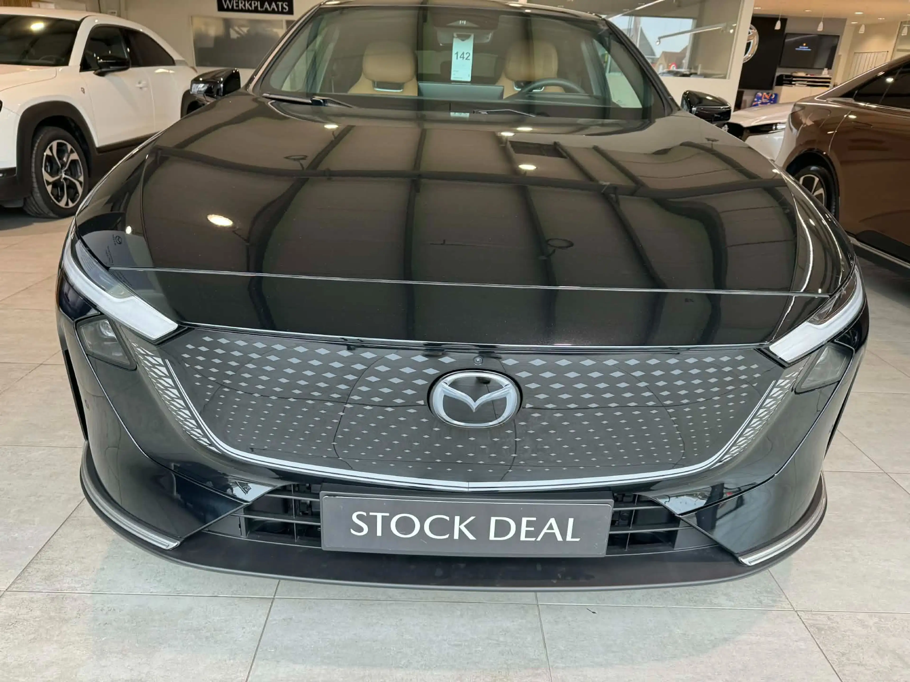 Mazda 6e 6e 68.8 kWh Takumi Plus — photo 4