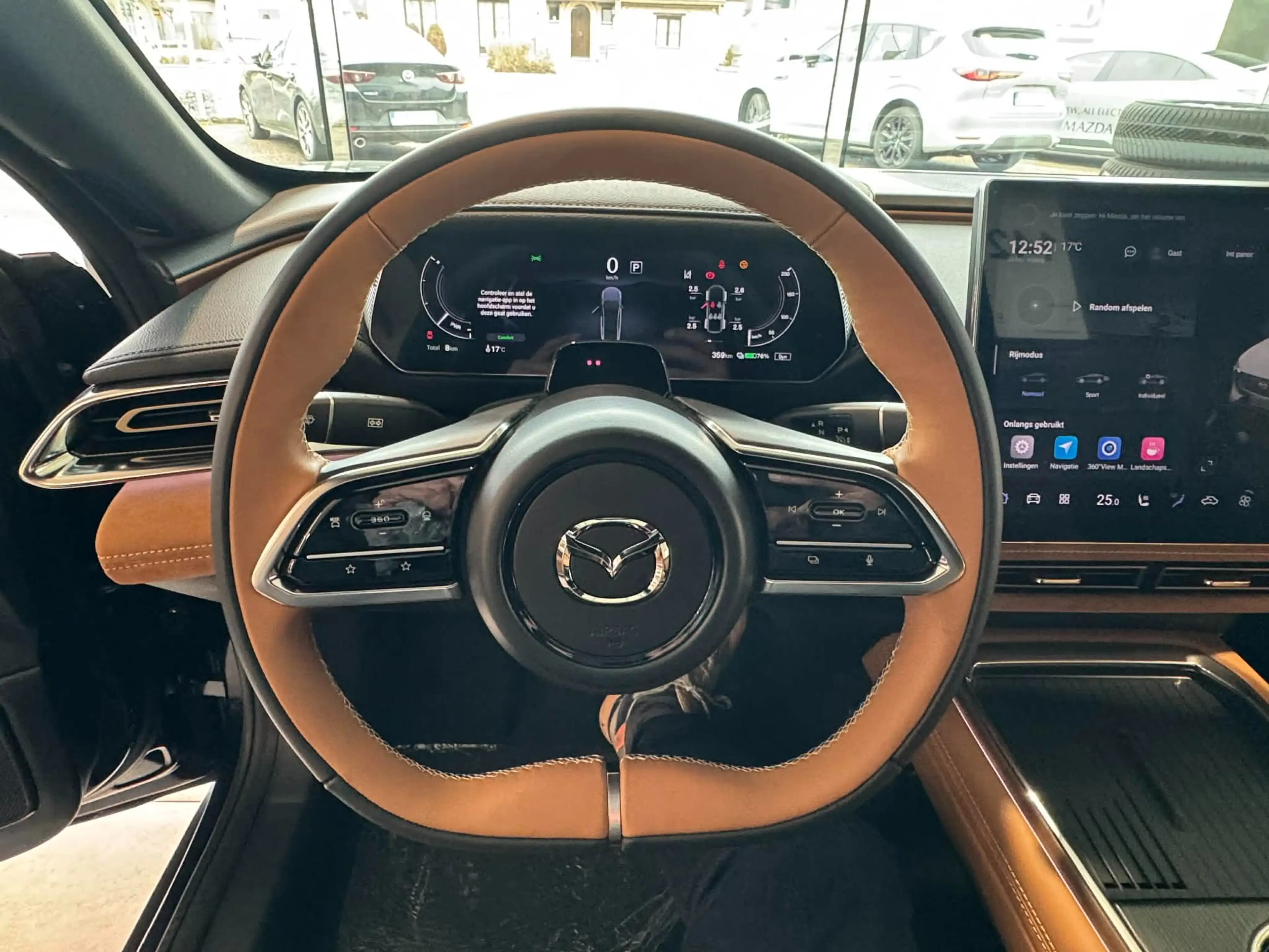Mazda 6e 6e 68.8 kWh Takumi Plus — photo 9