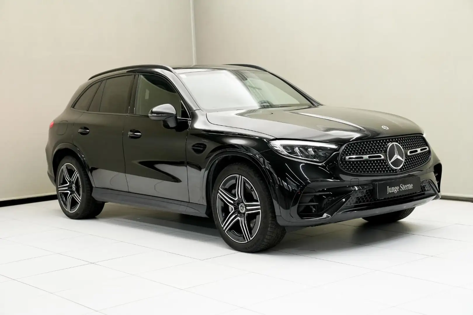 Mercedes-Benz GLC 200 d 4MATIC Österreich-Edition LM ParkAss. Schwarz - 2