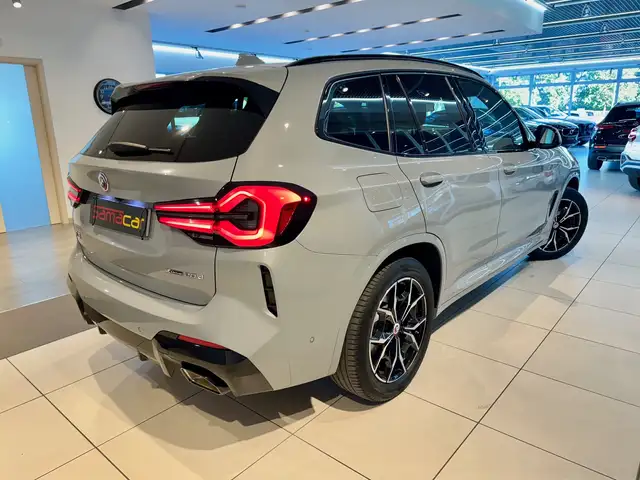 BMW X3 view 7