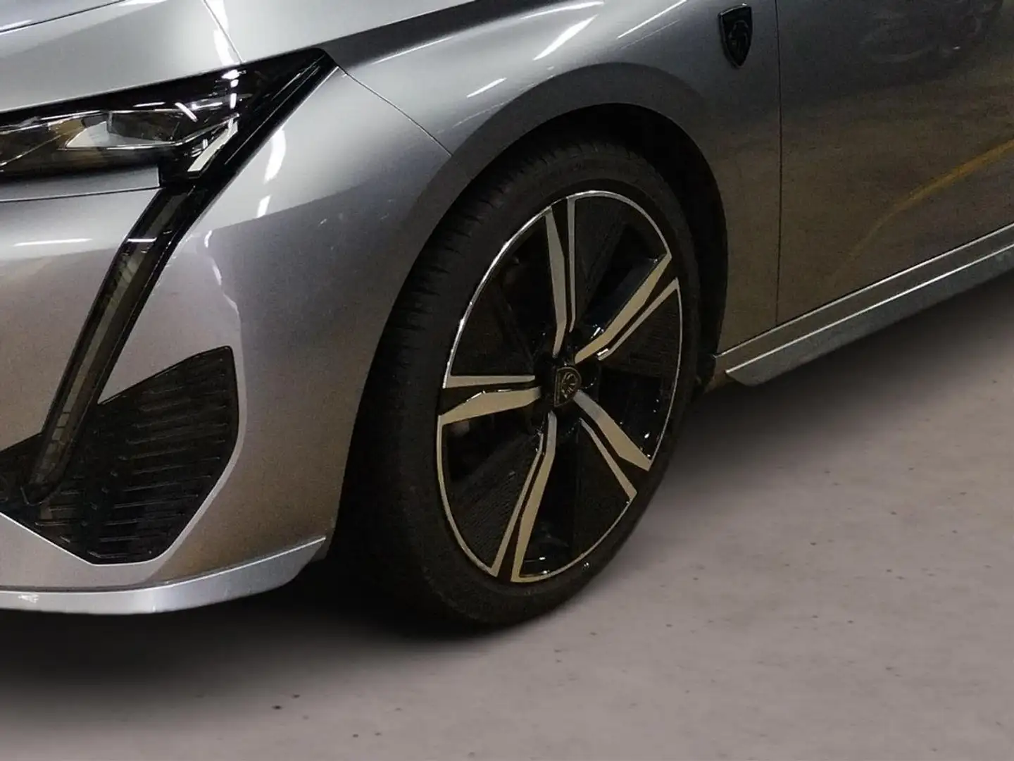 Peugeot 308 GT Grau - 2
